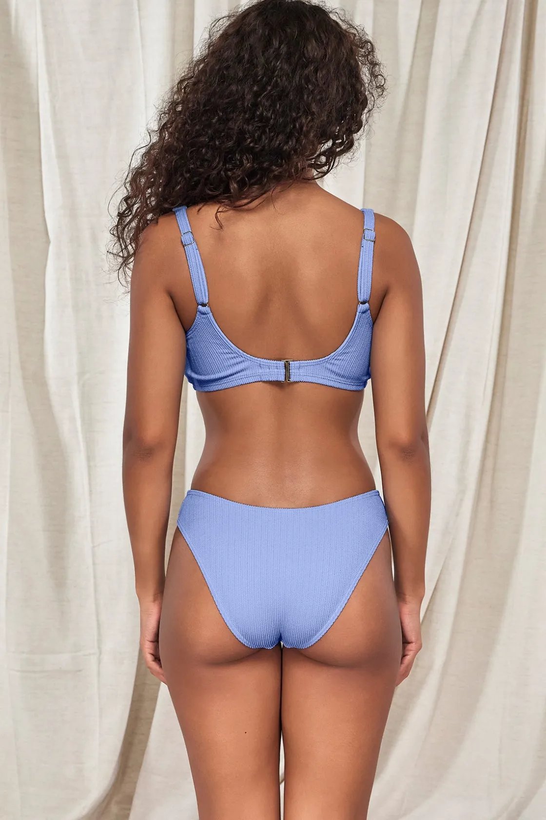Plus Size|Wire-Free<Sunsets Pacifica Hydrangea Oceana Top