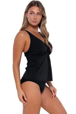 Plus Size|Underwire<Sunsets Black Forever Tankini Top