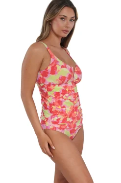 Plus Size|Underwire<Sunsets Butterfly Beach Zuri V-Wire Tankini Top