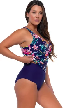 Plus Size|Underwire<Sunsets Escape Island Getaway Emerson Tankini Top